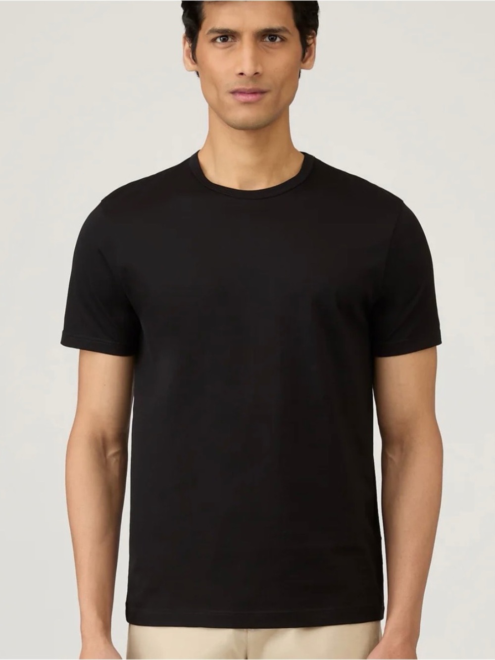 NWOT Sunspel England 1860
Black Crewneck T-shirt Size
Medium